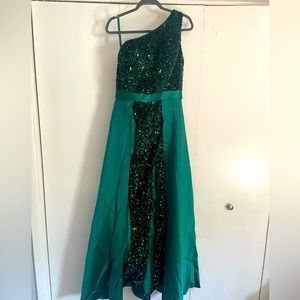 Brand new! Never worn one shoulder sequin ball gown with leg slit